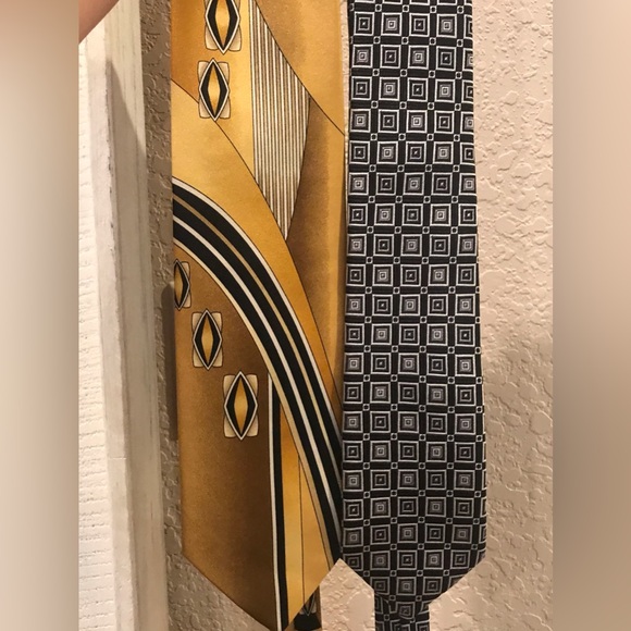 DAVVERO BENINO 100% POLYESTER PRINT TIE & CHRISTIAN AUJARD PARIS GEOMETRIC TIE - Picture 4 of 14